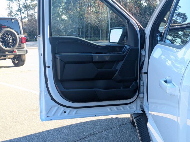 Certified 2022 Ford F150 XLT w/ Equipment Group 302A High image 14