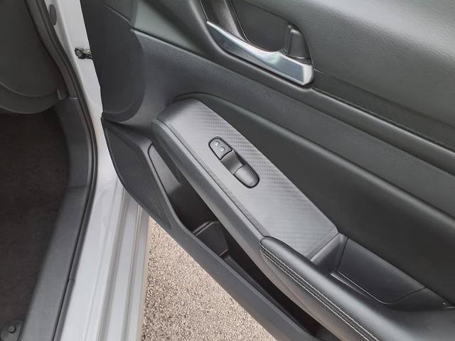 Used 2025 Nissan Altima 2.5 SV FWD image 24