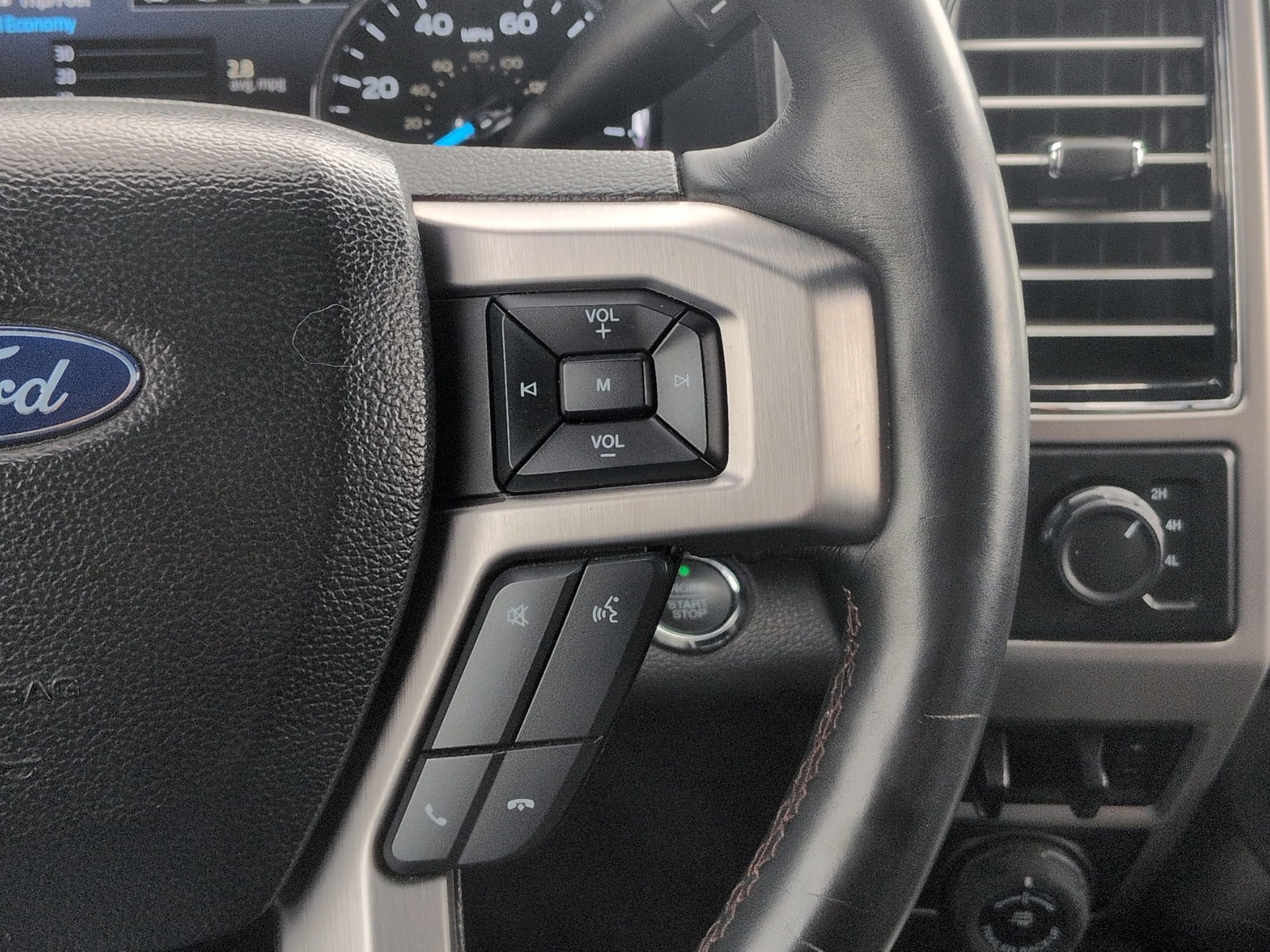 Certified 2021 Ford F450 Platinum w/ FX4 Off-Road Package AWD/4WD image 19