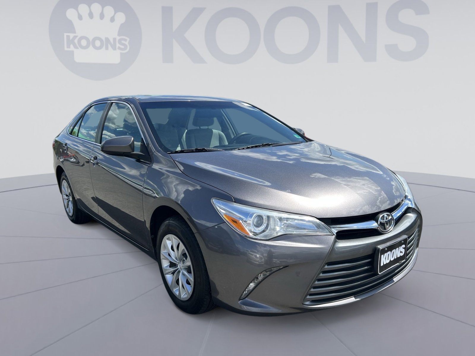 Used 2017 Toyota Camry LE FWD image 18