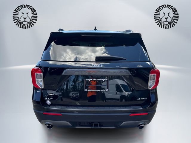 Certified 2023 Ford Explorer XLT w/ Equipment Group 202A AWD/4WD image 6