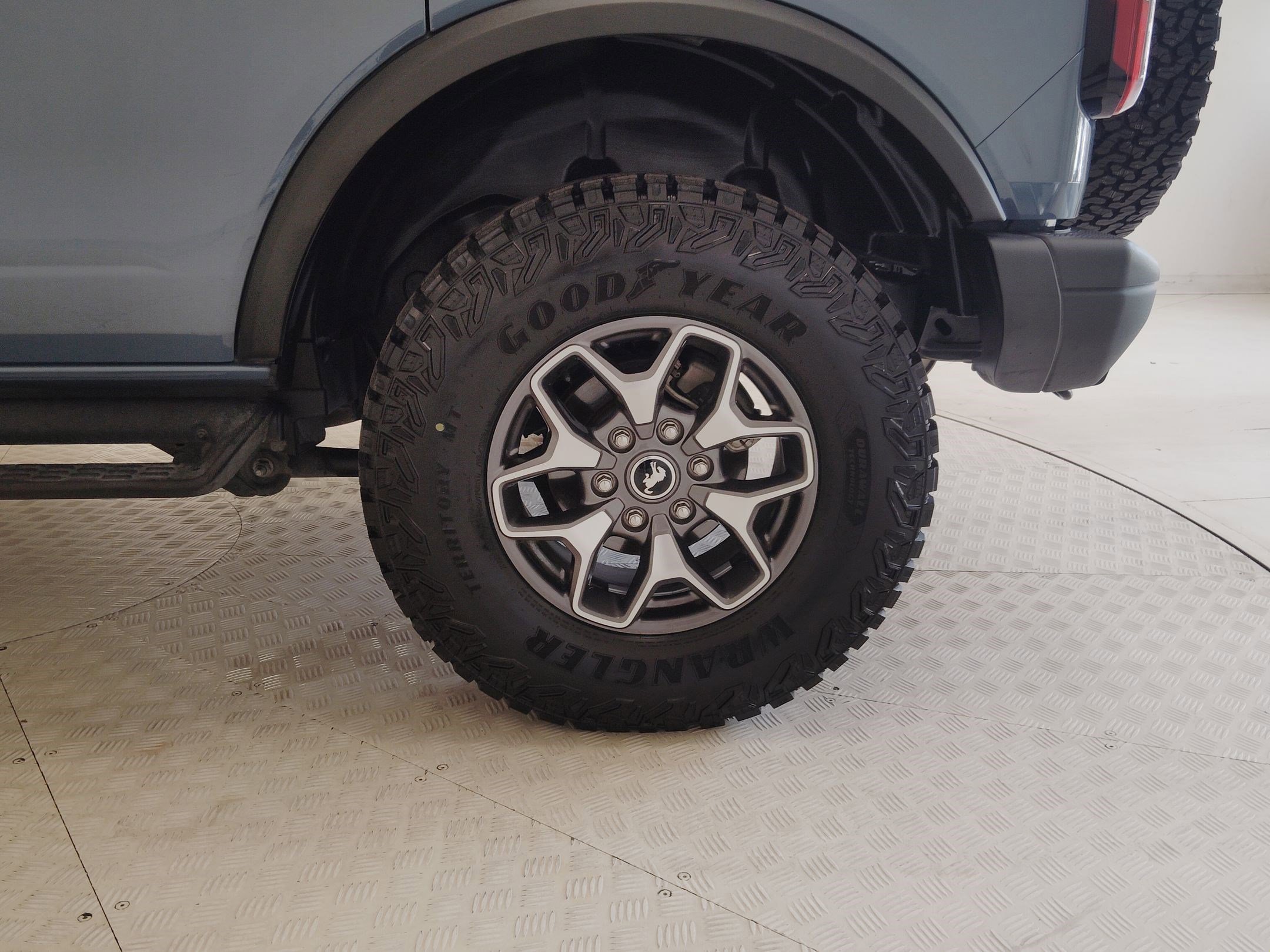 Certified 2024 Ford Bronco Badlands image 10