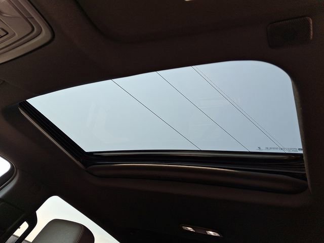 Used 2022 Chevrolet Silverado 1500 ZR2 w/ Technology Package image 13