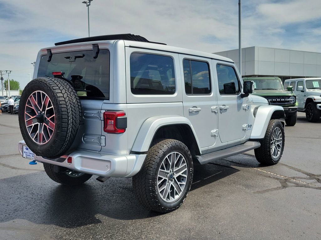 Used 2024 Jeep Wrangler High Altitude AWD/4WD image 5