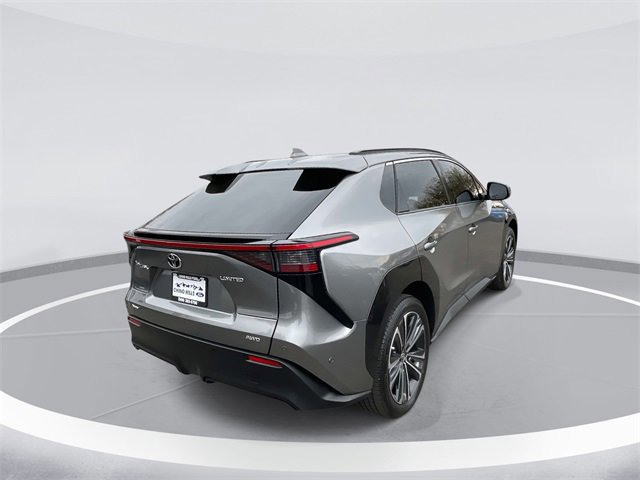 Used 2024 Toyota bZ4X Limited image 3