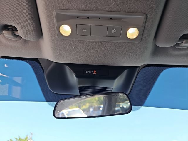Used 2025 Nissan Kicks SV FWD image 32