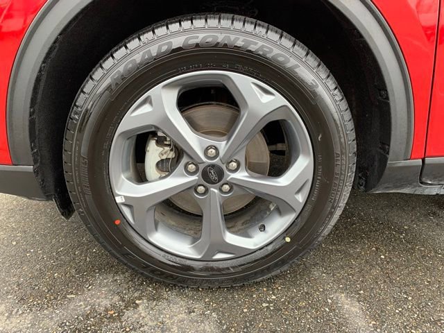 Certified 2025 Ford Escape ST-Line AWD/4WD image 11