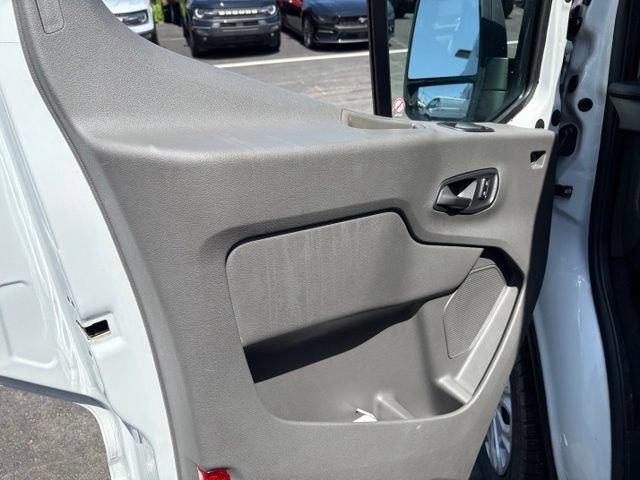 Certified 2025 Ford Transit 250 Low Roof w/ Exterior Upgrade Package RWD image 13