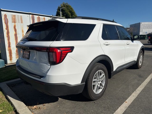 Certified 2025 Ford Explorer Active image 3