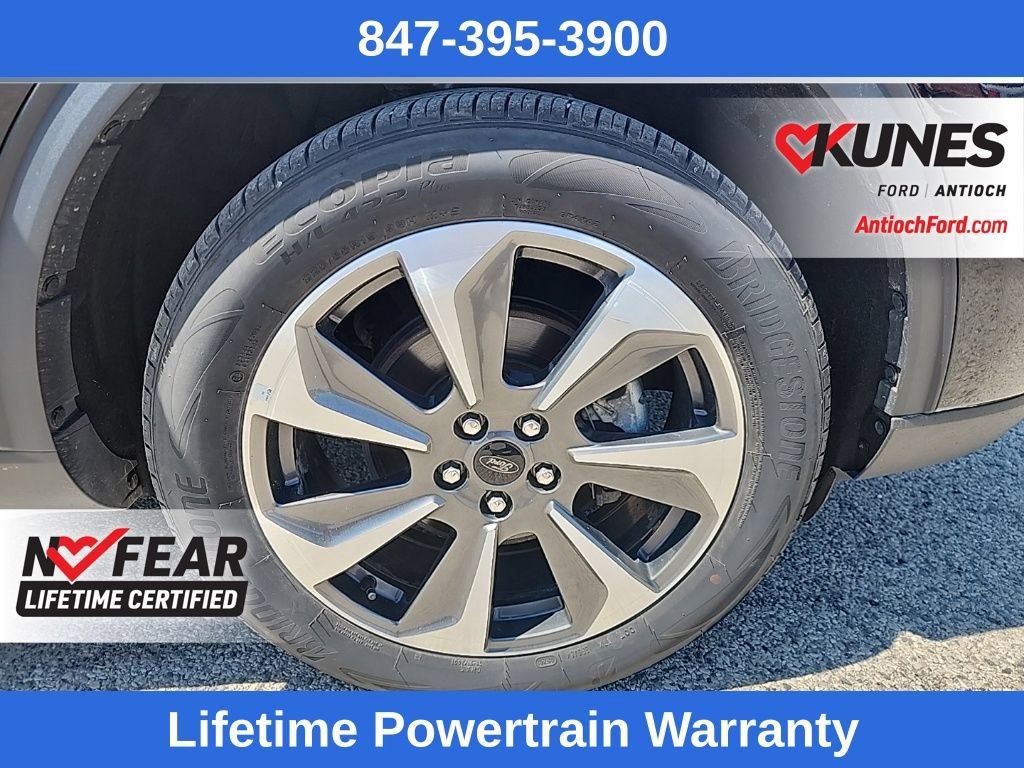 Certified 2025 Ford Escape Platinum AWD/4WD image 11