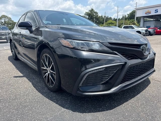 Used 2023 Toyota Camry SE FWD image 4