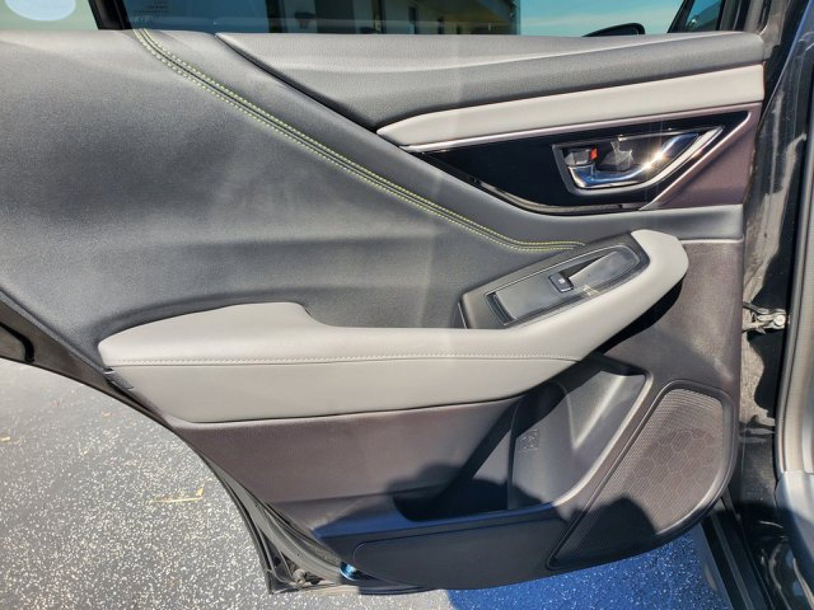 Used 2023 Subaru Outback Onyx Edition image 28