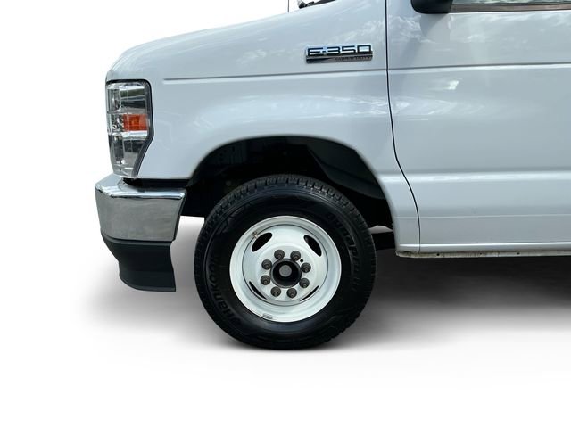 Certified 2025 Ford E-350 and Econoline 350 Super Duty w/ Power Equipment Group RWD image 9
