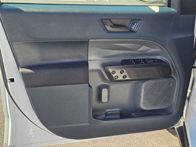 Certified 2024 Ford Maverick XL FWD image 18