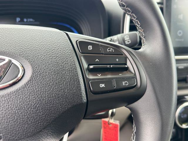 Used 2023 Hyundai Venue SEL FWD image 18