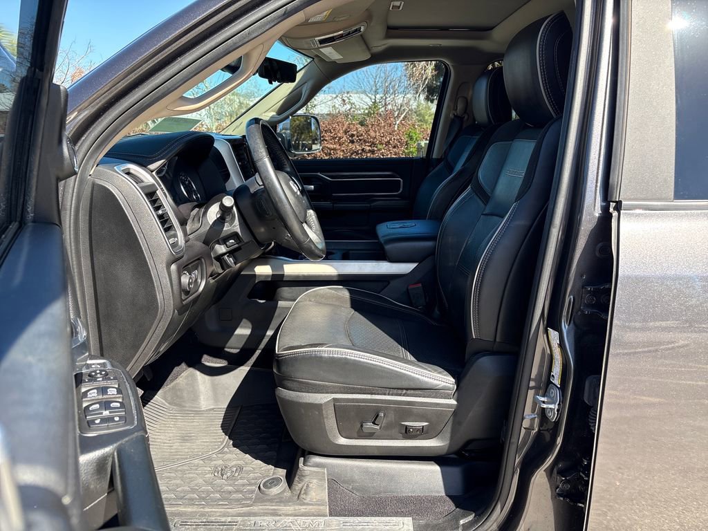 Used 2021 RAM 2500 Laramie image 32