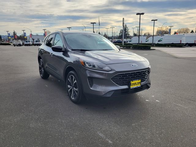 Certified 2022 Ford Escape SE w/ SE Sport Appearance Package image 13