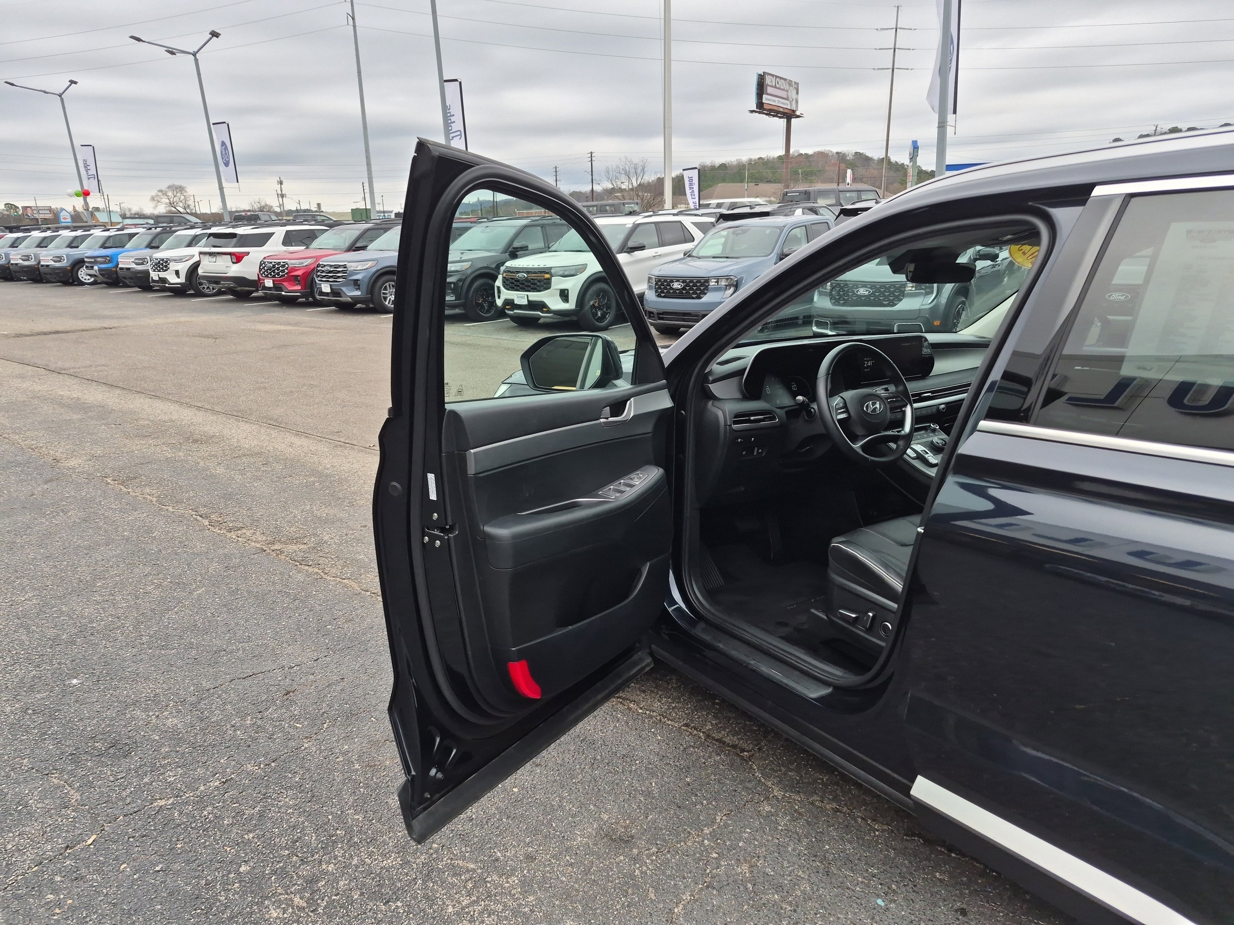 Used 2023 Hyundai Palisade SEL image 8