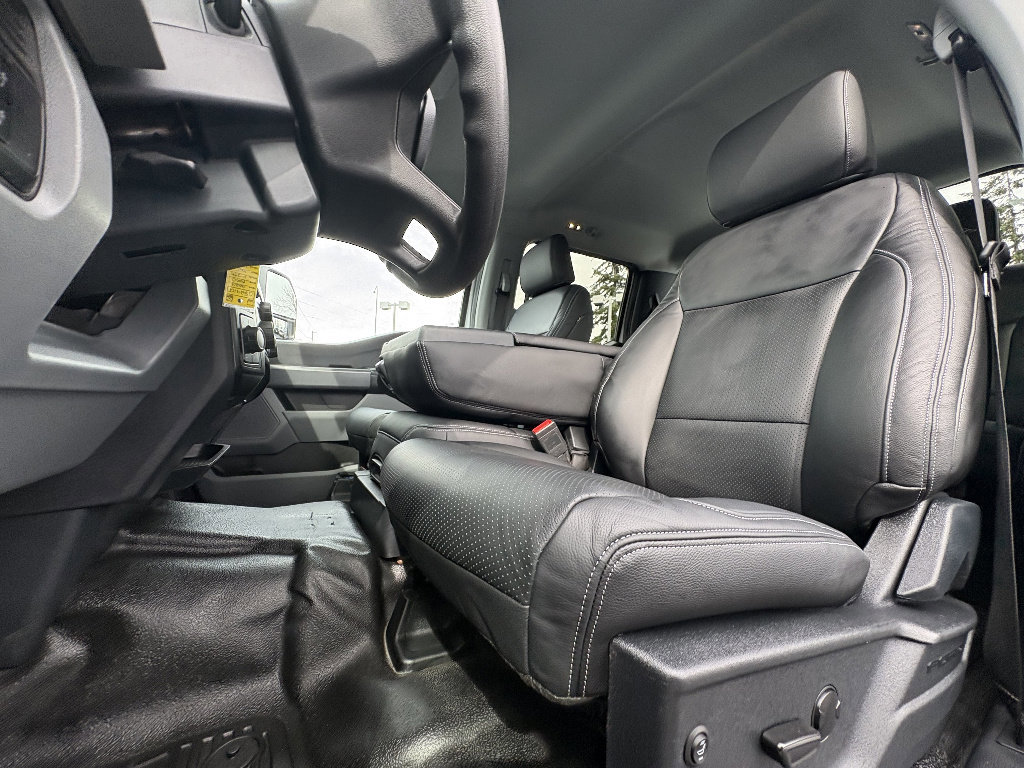 Certified 2024 Ford F350 XLT AWD/4WD image 17