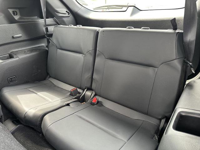 Used 2023 Mitsubishi Outlander SEL AWD/4WD image 19