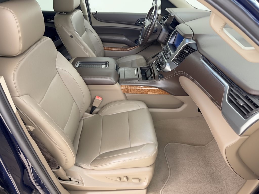 Used 2018 Chevrolet Tahoe Premier AWD/4WD image 30