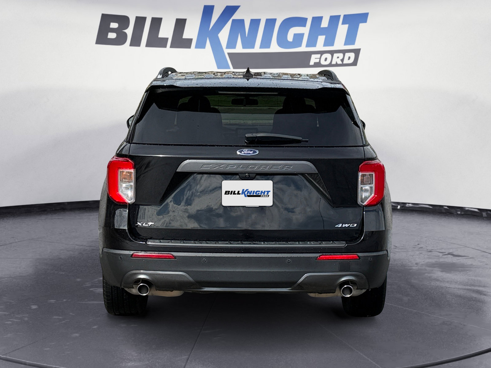 Certified 2021 Ford Explorer XLT w/ Equipment Group 202A AWD/4WD image 4