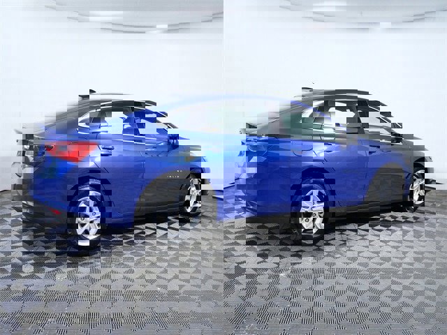 Used 2023 Chevrolet Malibu LS image 4