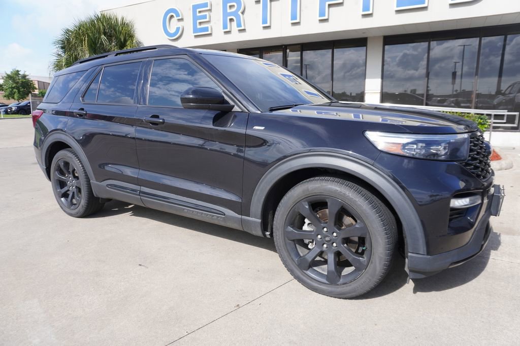 Certified 2023 Ford Explorer ST-Line w/ Class IV Trailer Tow Package RWD image 5