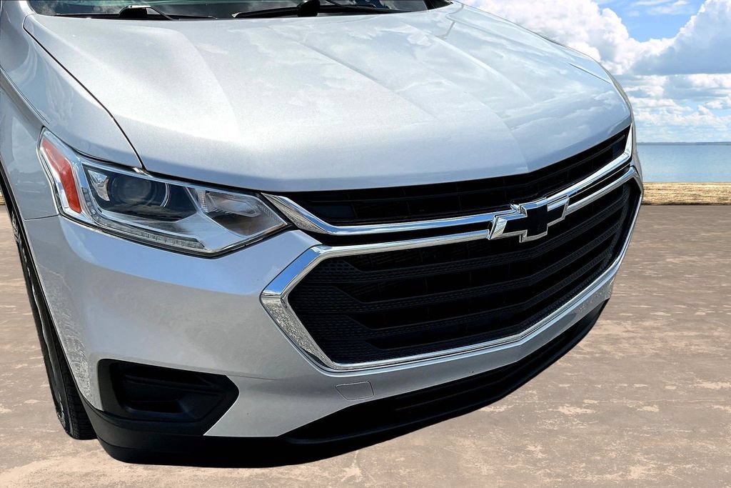 Used 2021 Chevrolet Traverse LS FWD image 36