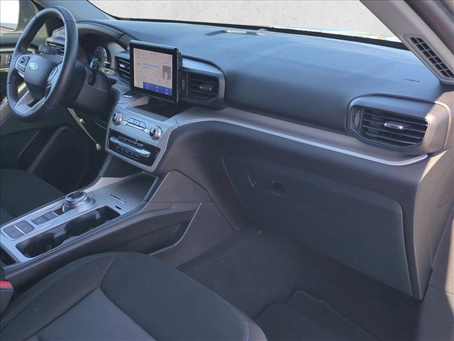 Certified 2023 Ford Explorer XLT RWD image 21