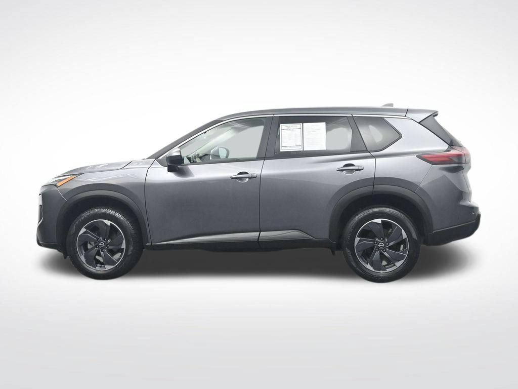 Used 2025 Nissan Rogue SV FWD image 10
