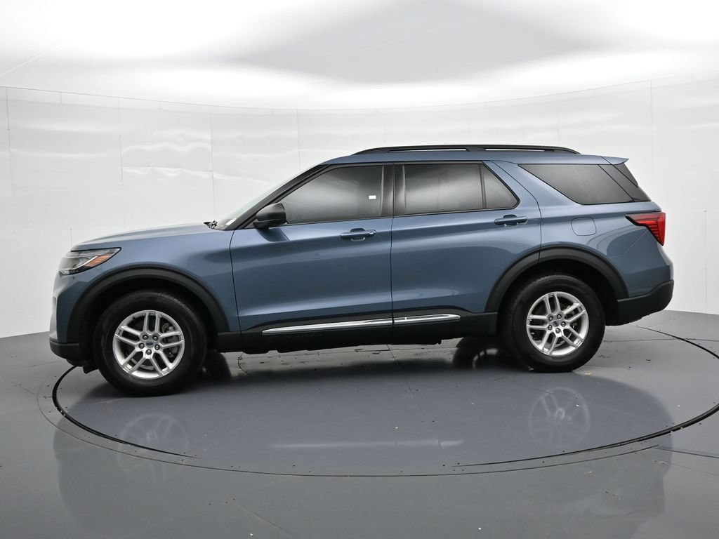 Certified 2025 Ford Explorer Active AWD/4WD image 9