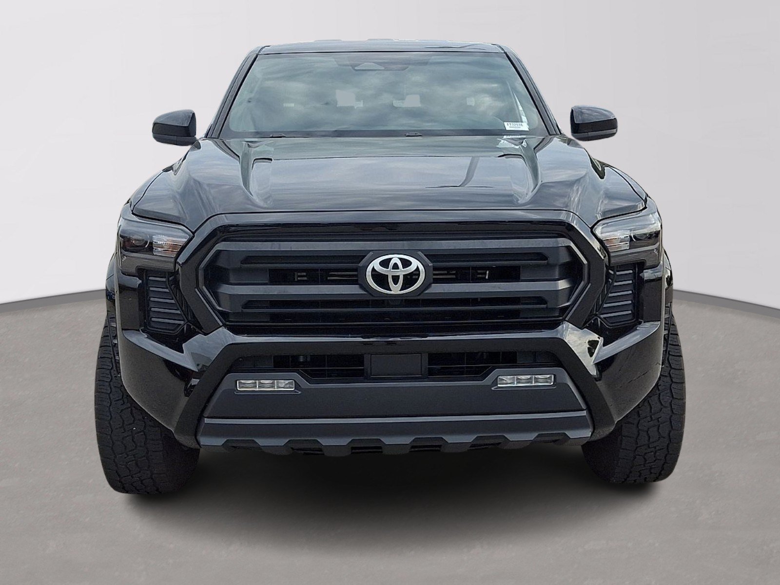 Used 2025 Toyota Tacoma SR5 RWD image 2