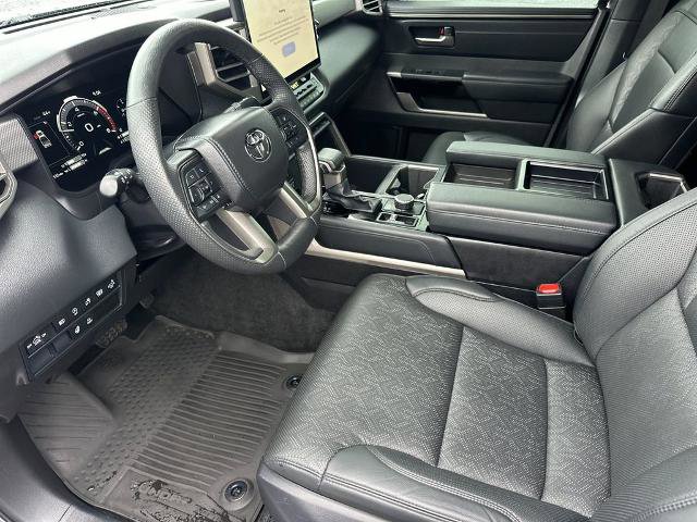 Used 2025 Toyota Tundra Limited AWD/4WD image 9