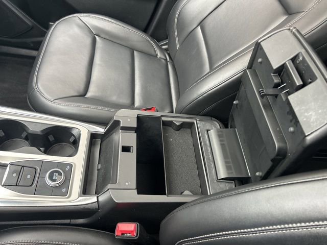 Certified 2022 Ford Explorer XLT w/ Equipment Group 202A image 24