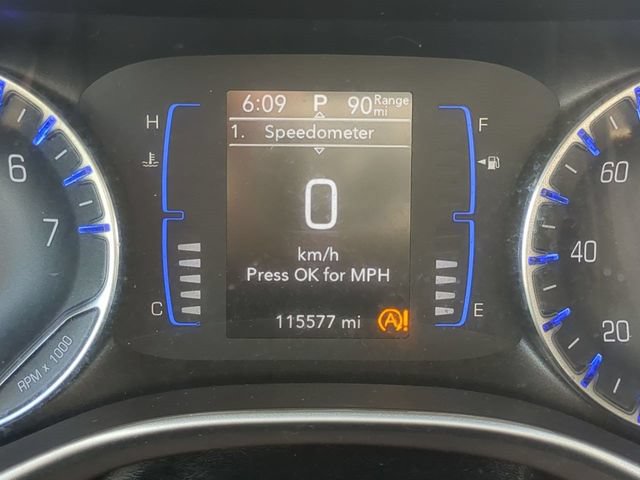 Used 2019 Chrysler Pacifica Touring-L FWD image 25