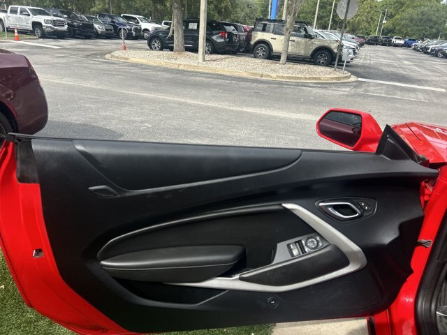 Used 2020 Chevrolet Camaro LT RWD image 8