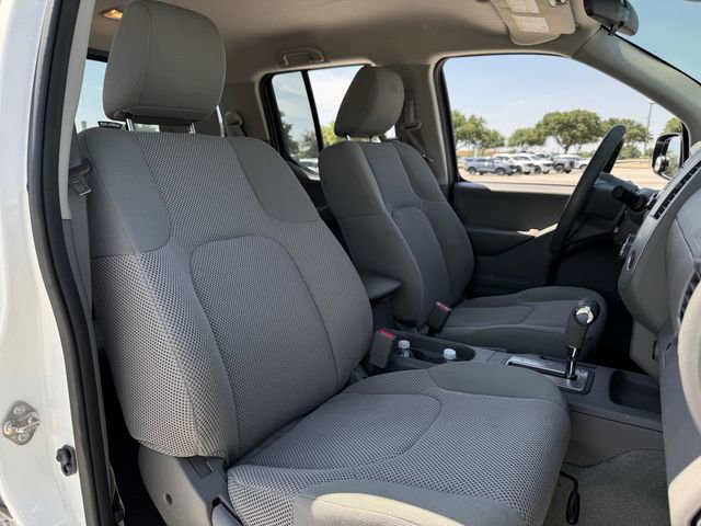Used 2018 Nissan Frontier SV RWD image 26