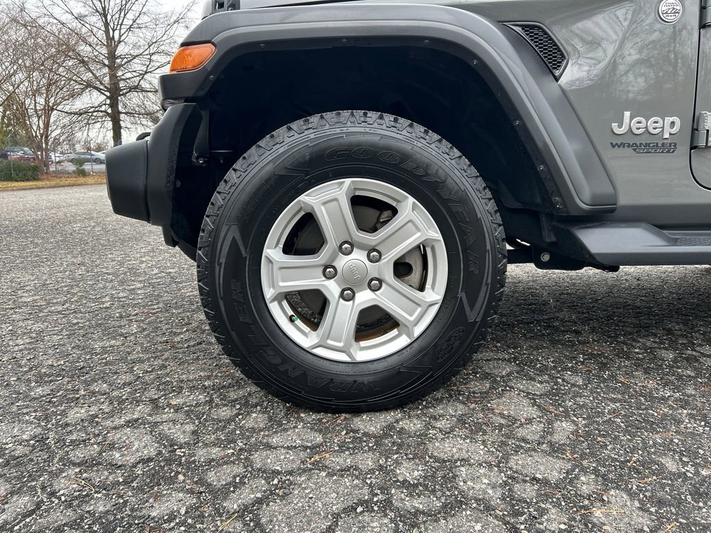 Used 2020 Jeep Wrangler Sport image 13