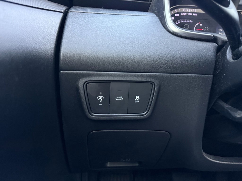 Used 2023 Hyundai Santa Cruz SEL image 12