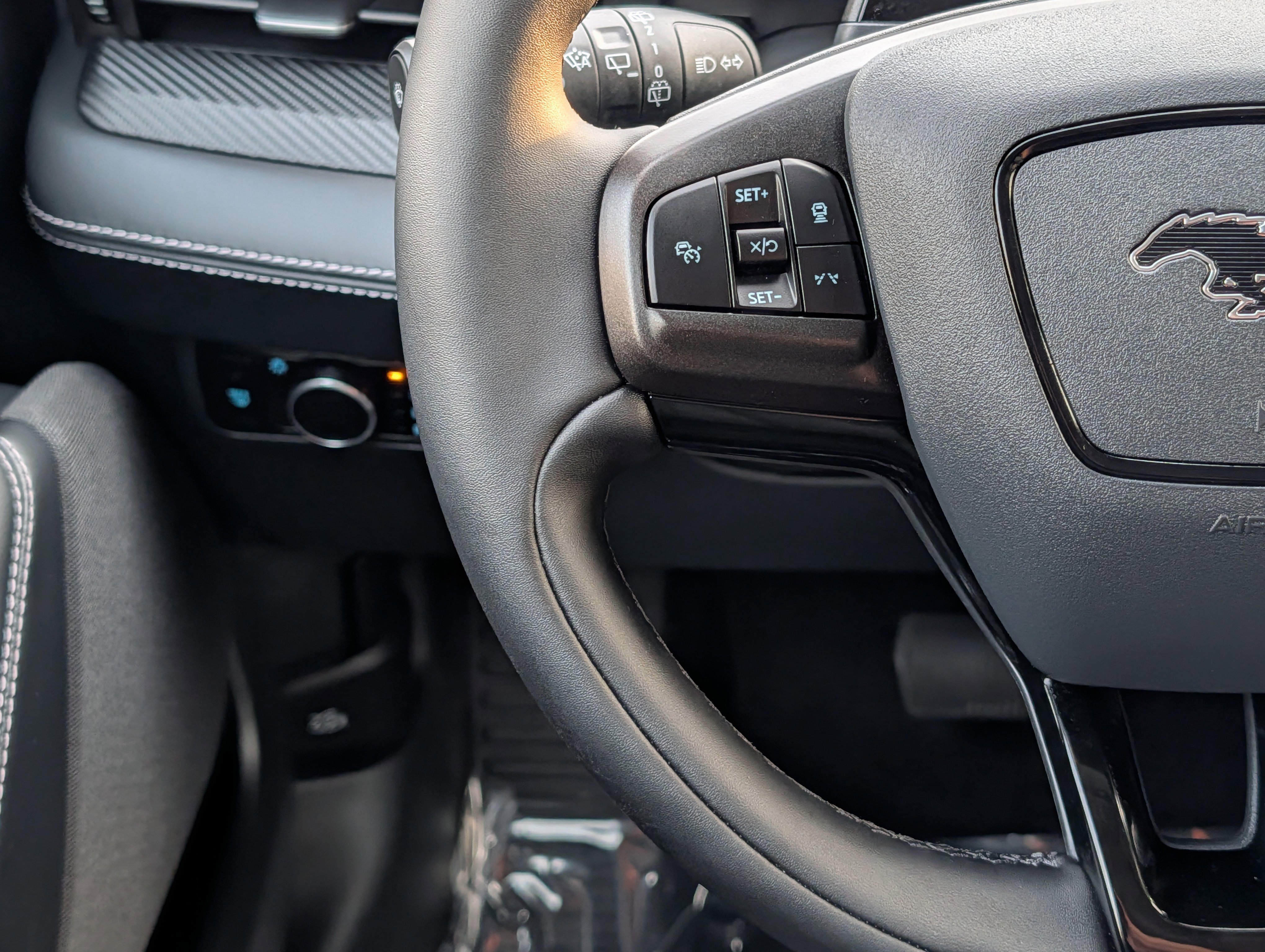 Certified 2025 Ford Mustang Mach-E Select RWD image 22