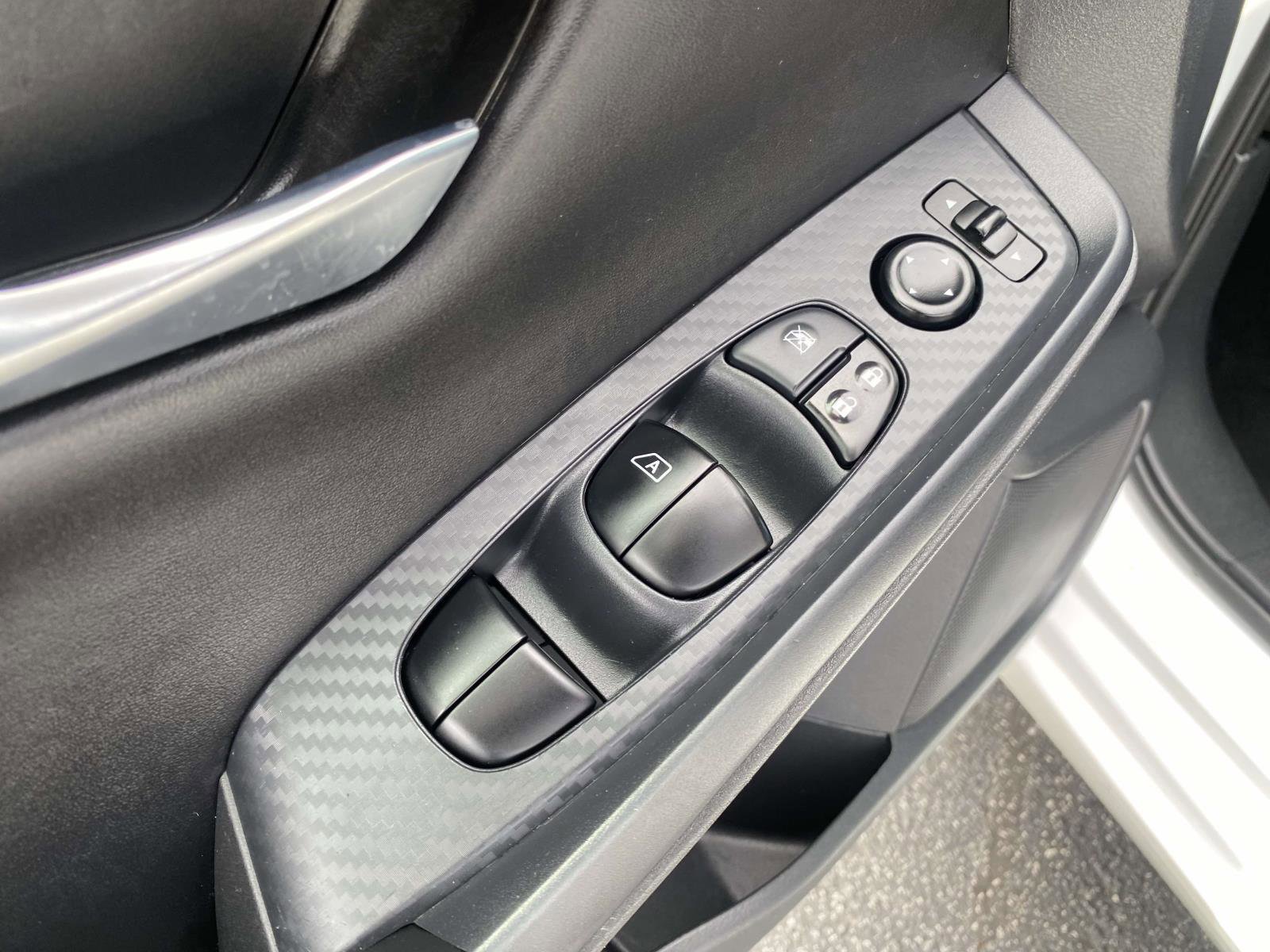 Used 2023 Nissan Sentra SV FWD image 17