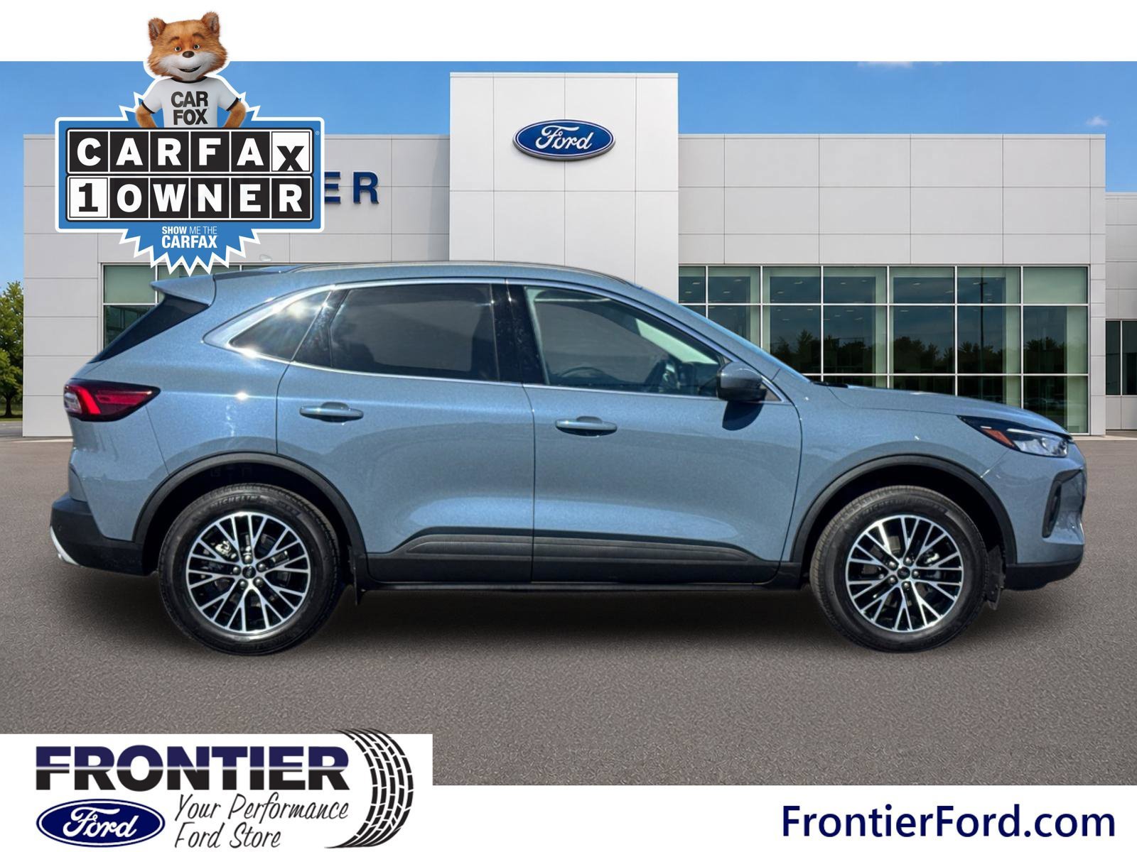 Certified 2025 Ford Escape SE FWD image 4