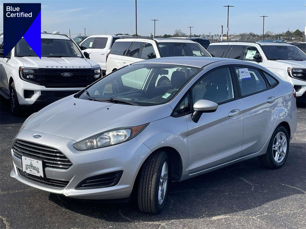 Certified 2018 Ford Fiesta SE image 1