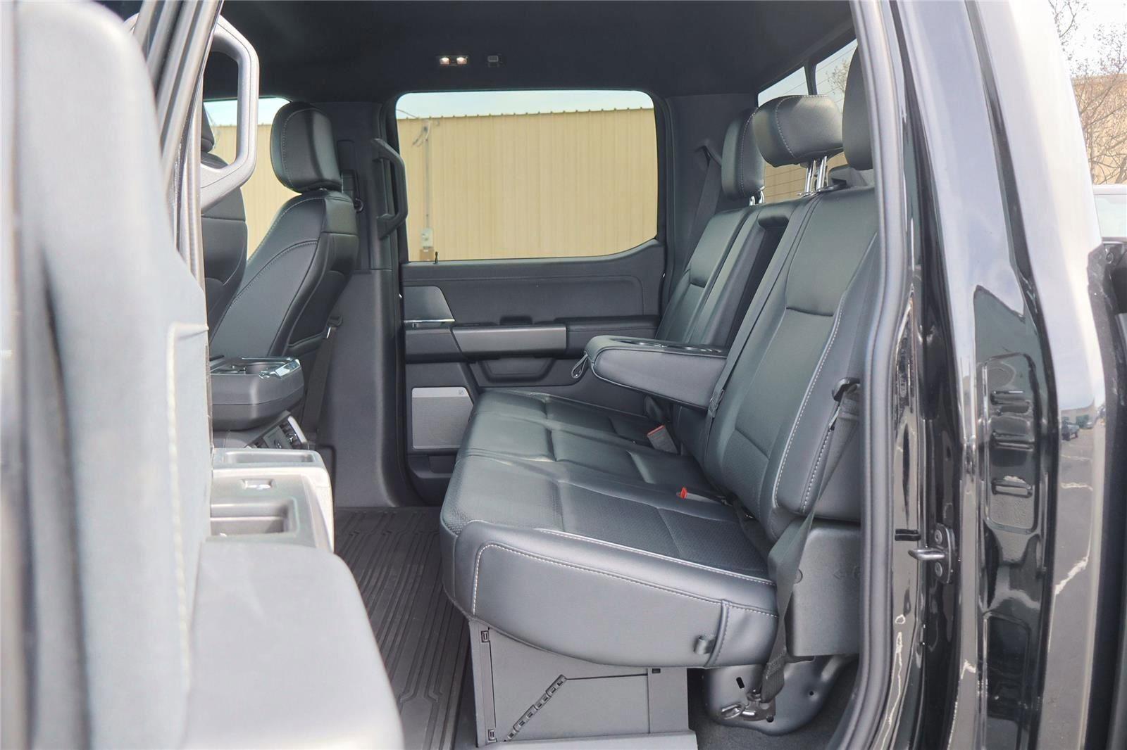 Certified 2025 Ford F150 Lariat w/ Equipment Group 501A Mid image 24