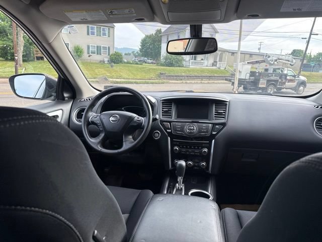 Used 2019 Nissan Pathfinder SV AWD/4WD image 35