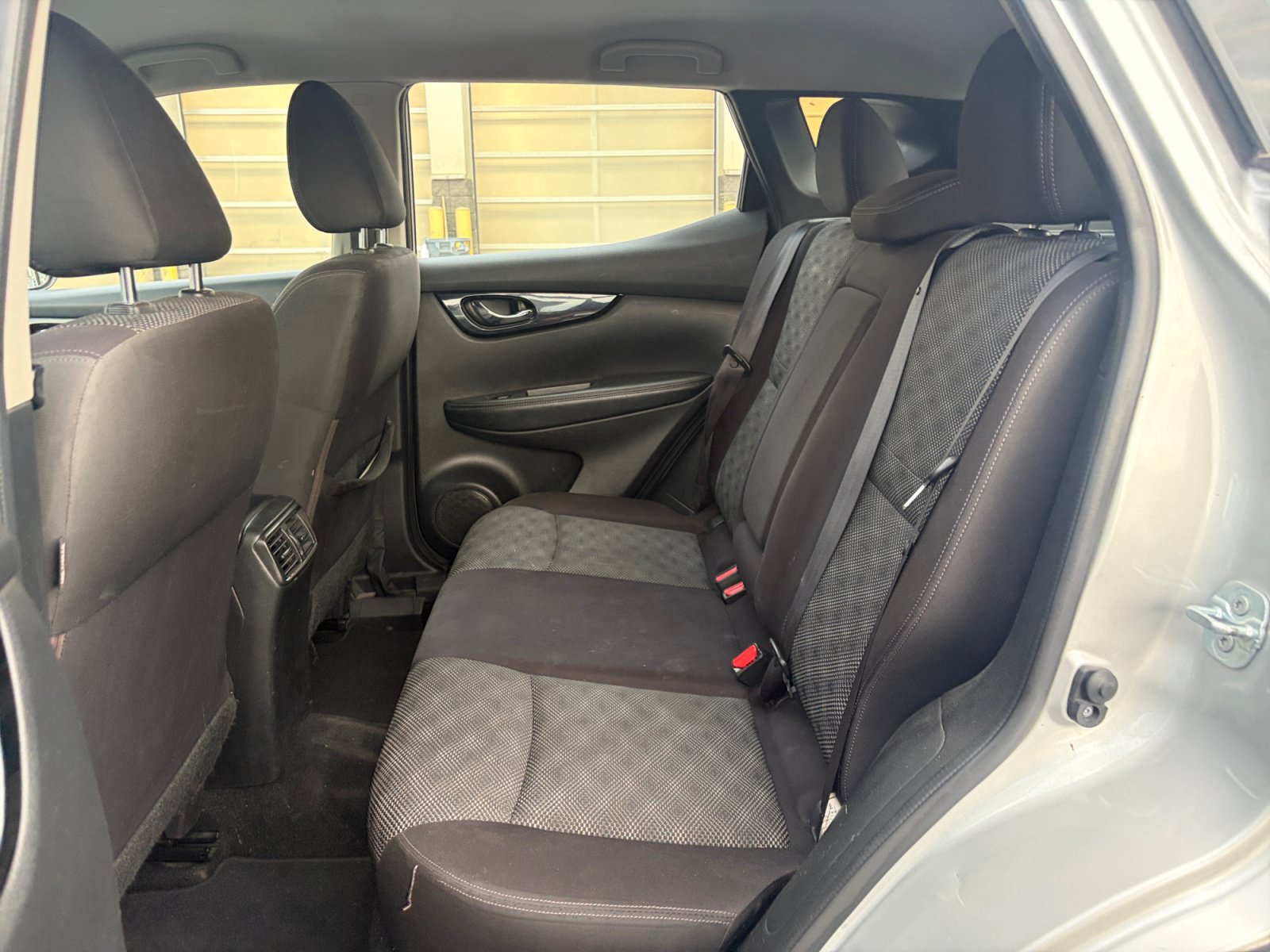 Used 2017 Nissan Rogue Sport SV FWD image 23