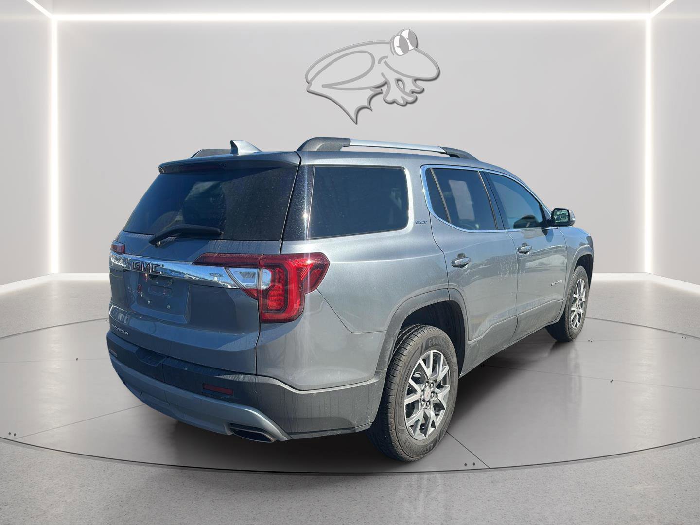 Used 2022 GMC Acadia SLT image 4