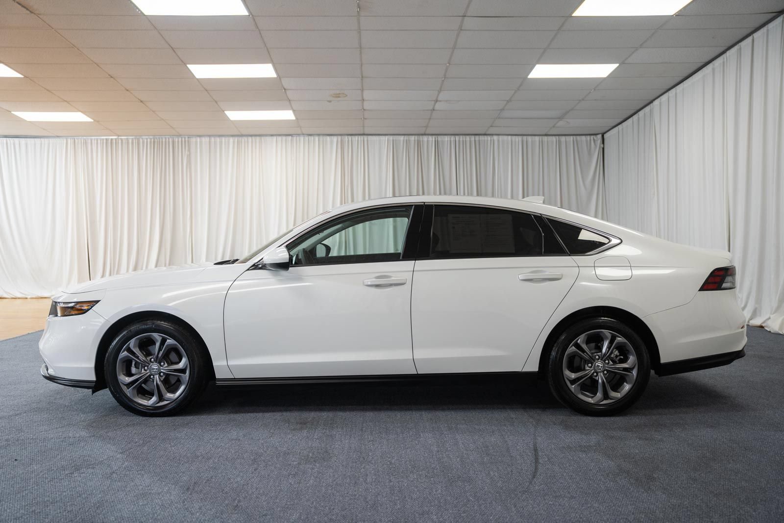 Used 2024 Honda Accord EX image 5
