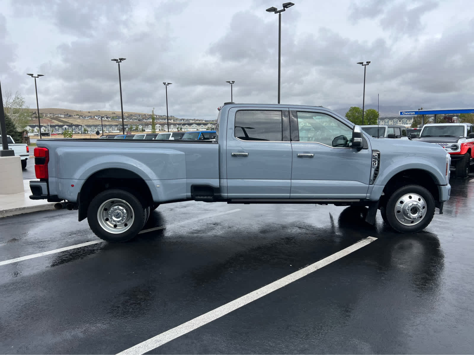 Certified 2024 Ford F450 Platinum w/ FX4 Off-Road Package AWD/4WD image 6